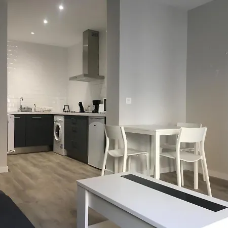 Apartamentos Gyc Viviendas Gold León Extérieur photo